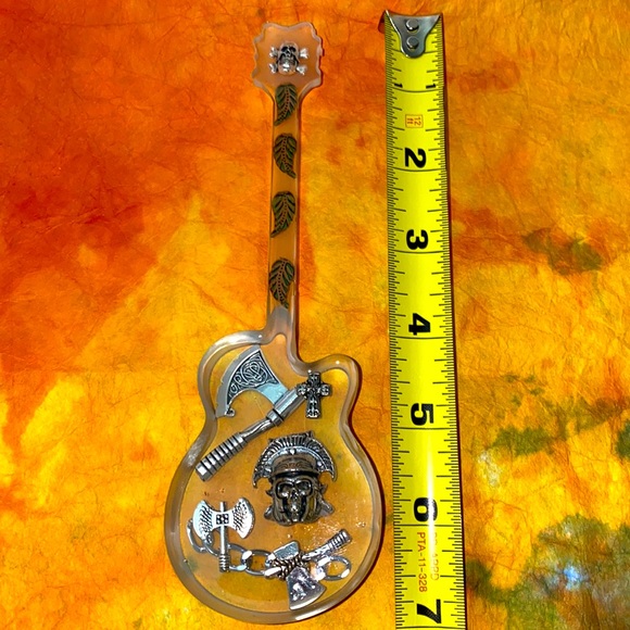 Pirate Skull Head Guitar with Axes - Picture 5 of 8